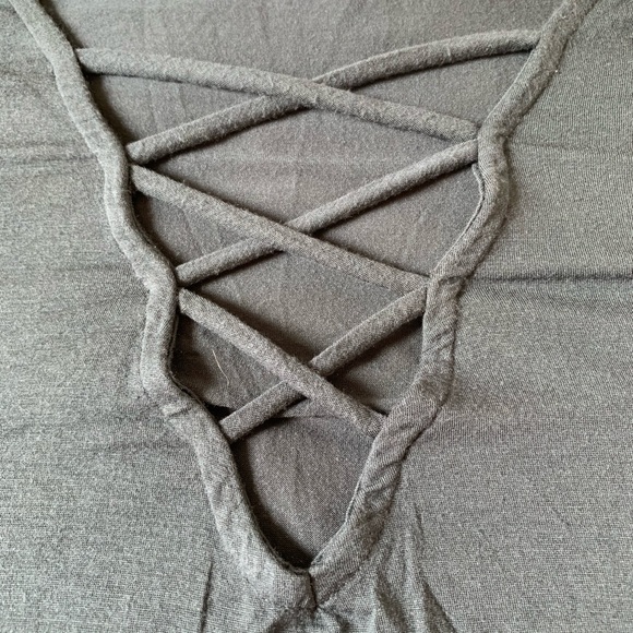 Pacsun Criss across Short Sleeve Top - Picture 4 of 5